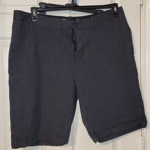 Men's Vans Pinstriped Shorts, Size 40